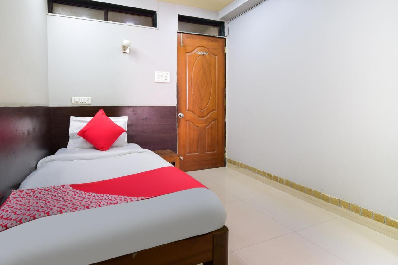 Oyo 67509 Hotel Tukson Narayangaon Εξωτερικό φωτογραφία
