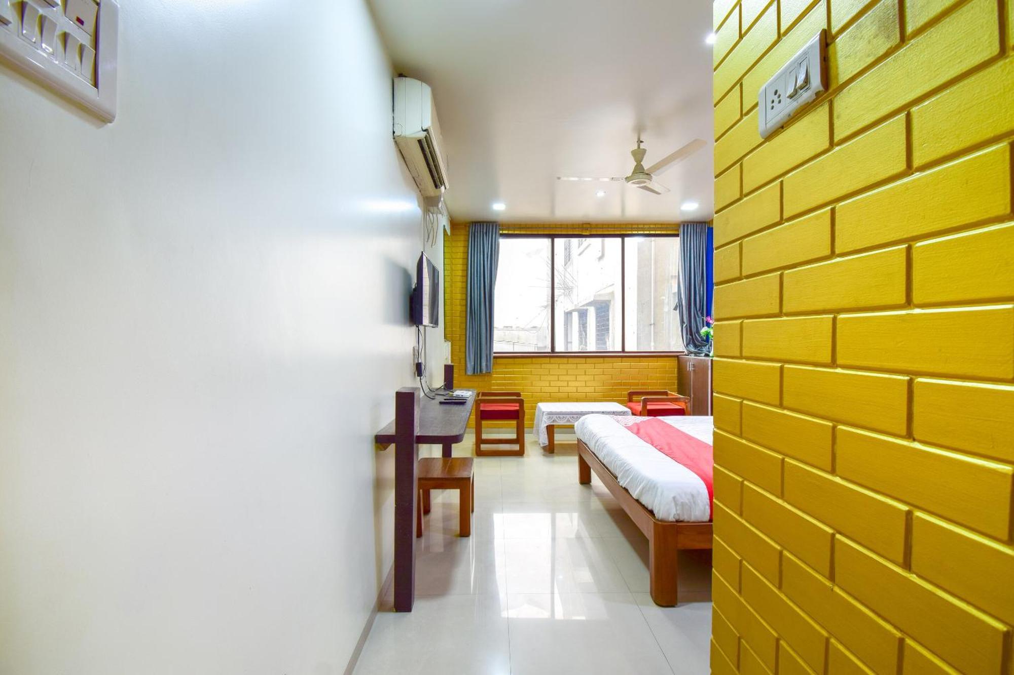 Oyo 67509 Hotel Tukson Narayangaon Εξωτερικό φωτογραφία